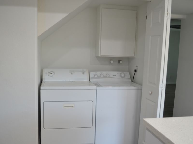 Tempe Townhome Indoor Washer Dryer