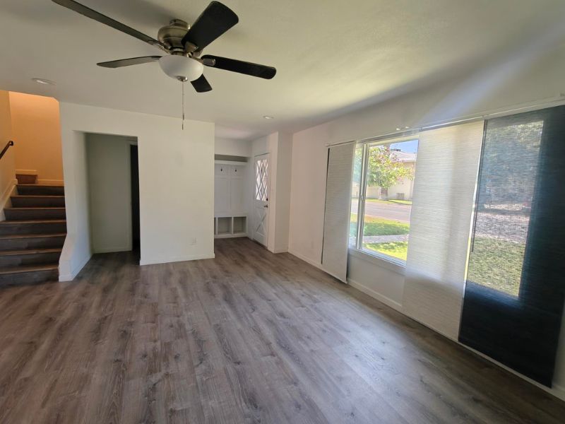 Tempe Townhome Living Room Vinyl Floors