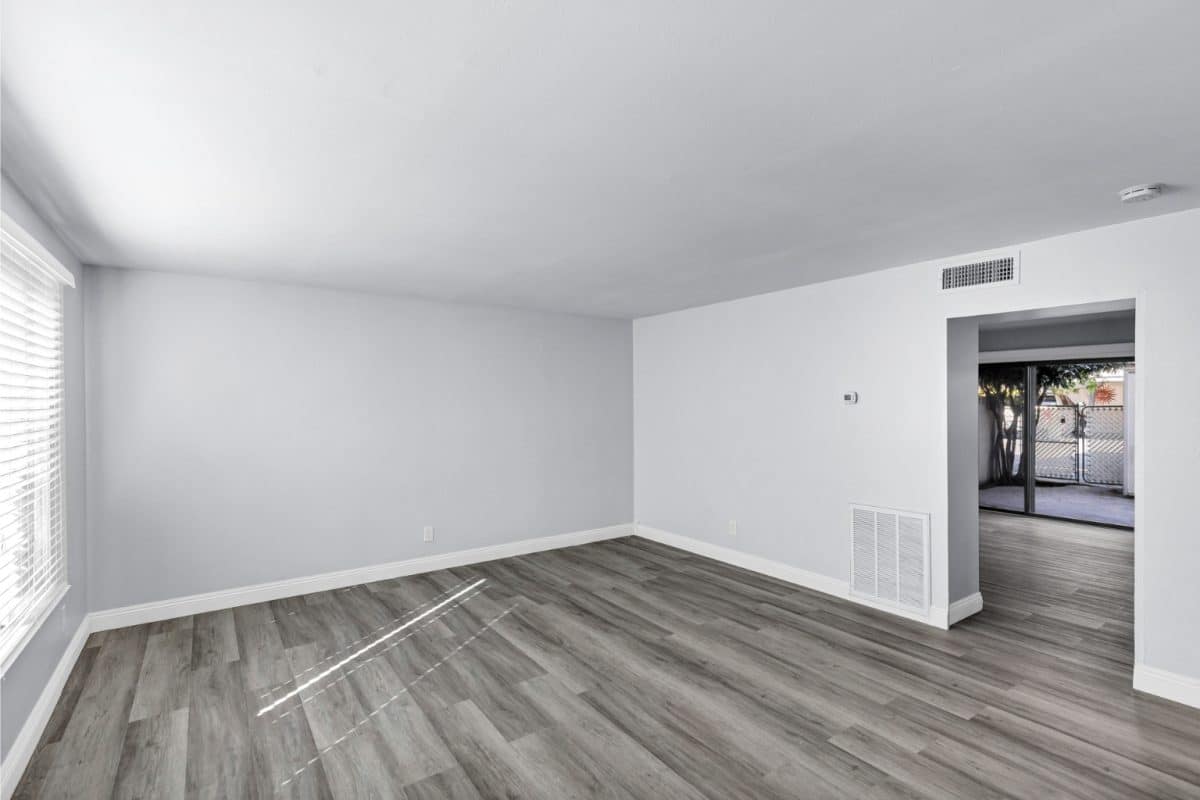 Front living room with LVP flooring at 14 E Hermosa Dr