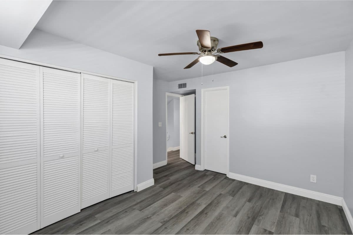 Primary bedroom closet at 14 E Hermosa Dr